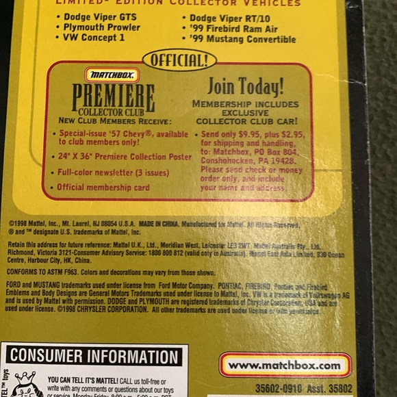 NIP Matchbox Collectibles Premier Contemporary Firebird Ram Air Special Edition - Picture 6 of 7